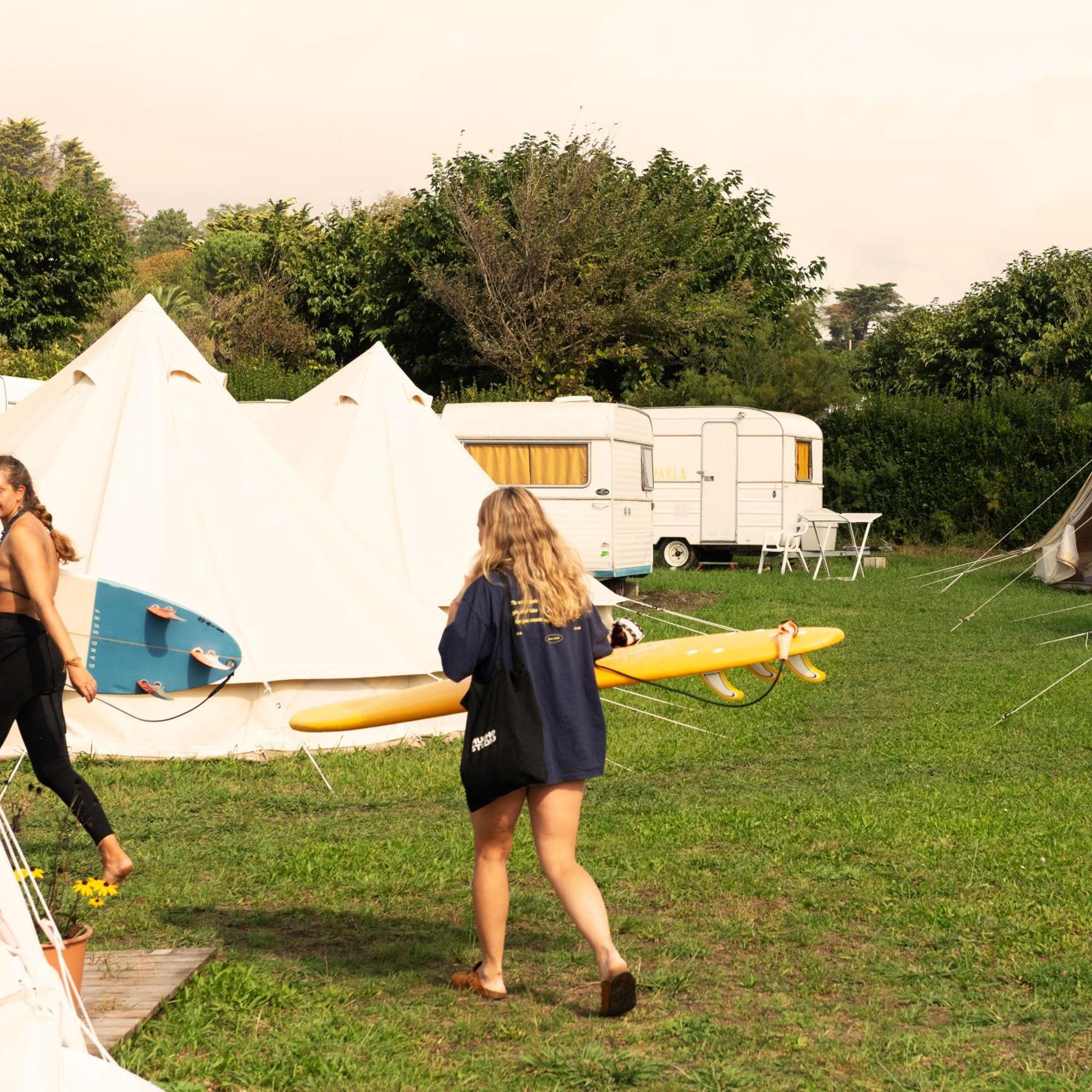 Aparra Surfcamp Saint-Georges-De-Didonne Hotel Exterior foto